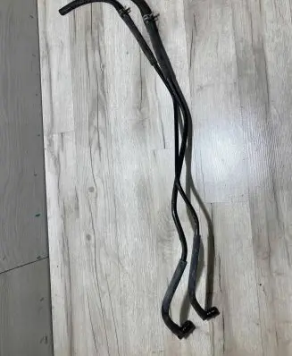 Toyota Hilux VIII Fuel line/pipe/hose 