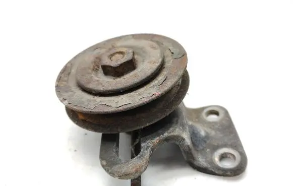 Mazda 929 Generator/alternator belt tensioner