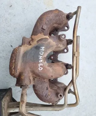 Ford Mondeo MK II Exhaust manifold