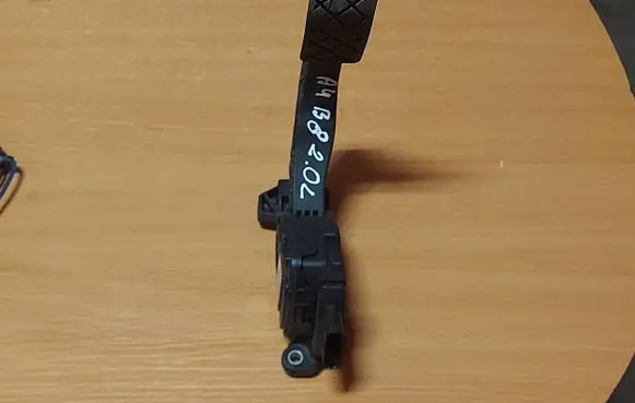 Audi A4 S4 B8 8K Accelerator throttle pedal 8K1723523