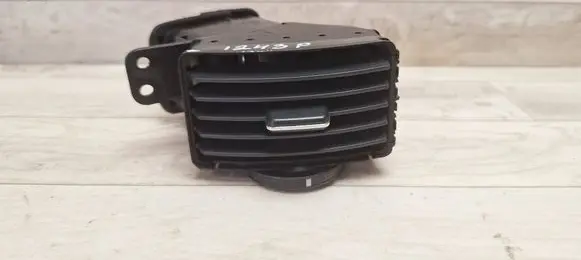 Toyota Corolla Verso AR10 Dashboard side air vent grill/cover trim 5565064010 6556414010