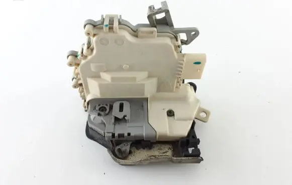 Audi Q7 4L Front door lock 8J1837016C