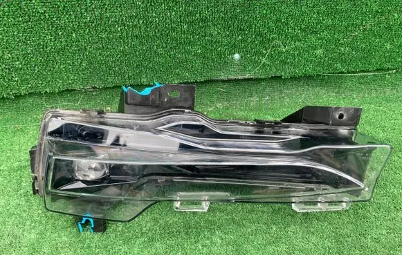 Tesla Model Y LED Daytime headlight 1624797-00-A