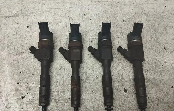 Renault Scenic II - Grand scenic II Fuel injector 8200100272