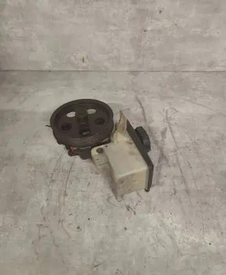 Ford Mondeo Mk III Power steering pump 1S7C3R700AC D2L4A