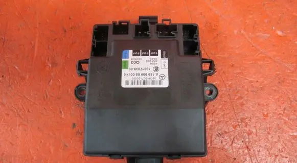 Mercedes-Benz A W169 Door control unit/module A1699000500
