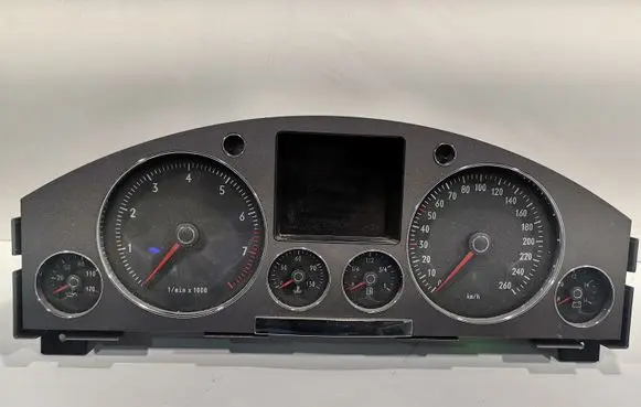 Volkswagen Phaeton Speedometer (instrument cluster) 3D0920880J