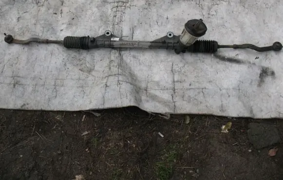 Dacia Sandero Steering rack mounting bracket 8200849701