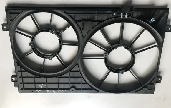 Seat Altea XL Radiator cooling fan shroud 1K0121207T