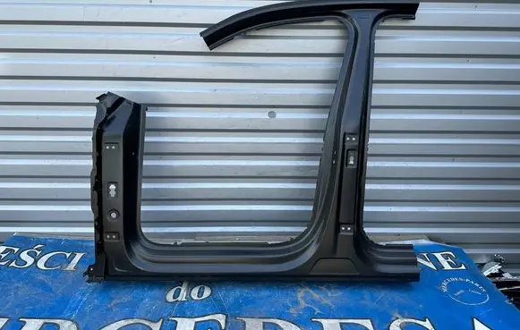 Volkswagen Touareg III Pillar (middle) 760809847