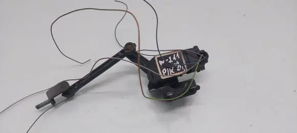 Mercedes-Benz E W211 Air suspension front height level sensor A0105427717 4706