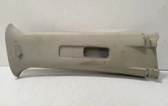 Nissan X-Trail T32 (B) pillar trim (top) 76924JG00A