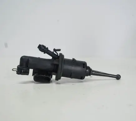 Skoda Octavia Mk2 (1Z) Clutch slave cylinder 