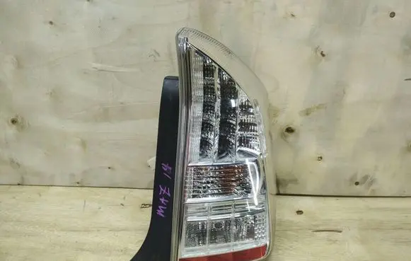 Toyota Prius (XW30) Rear/tail lights