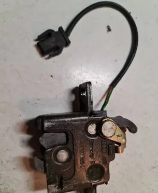 Audi 80 90 B3 Tailgate/trunk/boot lock/catch/latch 4A9827506C