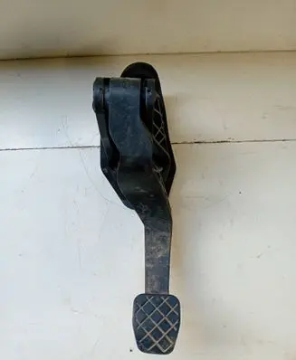 Skoda Rapid (NH) Clutch pedal 6C1721059M A1924203514
