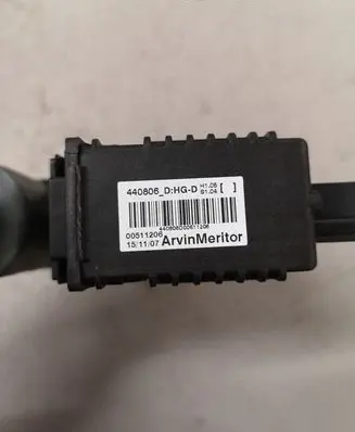 Citroen C4 I Picasso Front door window regulator motor 9682495580