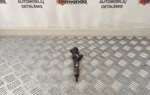 Renault Trafic II (X83) Fuel injector 7700111014 0445110021