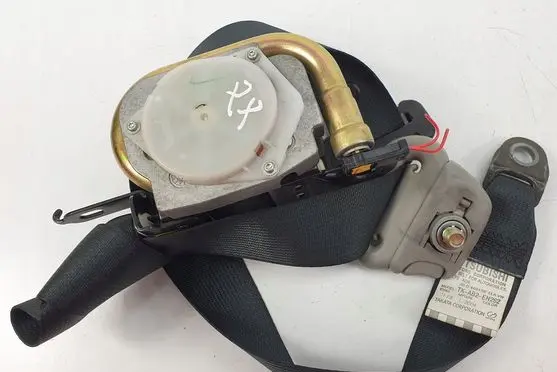Mitsubishi Lancer Front seatbelt TKAB2EN262