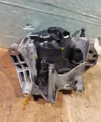 Peugeot 3008 I Fuel filter housing 