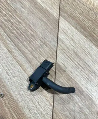 Opel Insignia A Exhaust gas pressure sensor 8100255 1540099