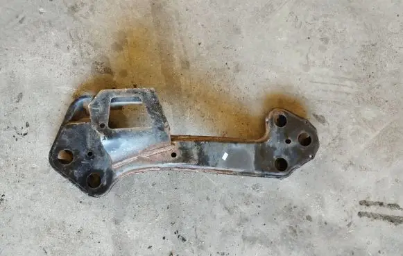 BMW X5 E53 Gearbox mounting bracket