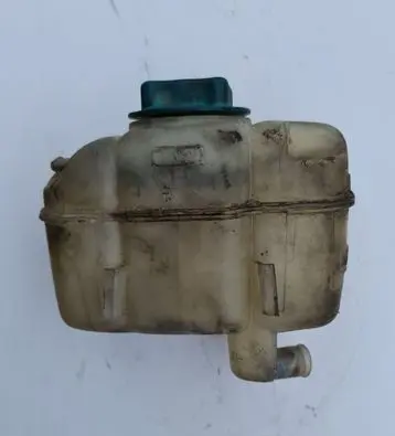 Volvo S60 Coolant expansion tank/reservoir 8683455 8683456