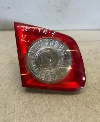 Volkswagen Jetta V Tailgate rear/tail lights 983151