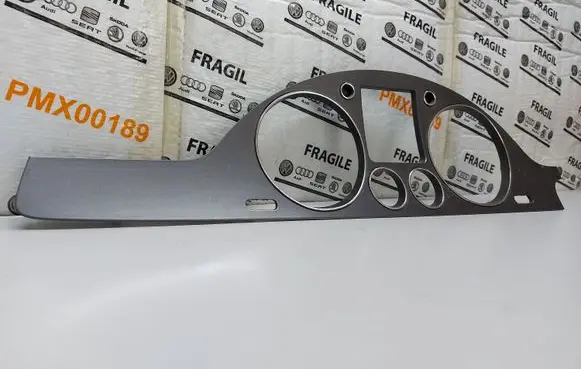 Volkswagen PASSAT B6 Dashboard trim 3C1858335BC