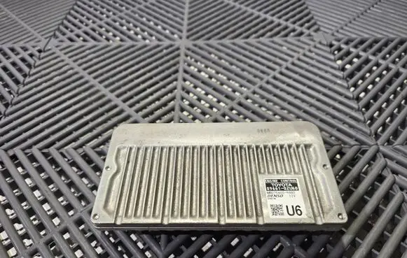 Toyota Auris E180 Engine control unit/module 896610ZU60 MB2756009480