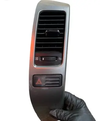 Toyota Land Cruiser (J120) Dashboard air vent grill cover trim 6556430040