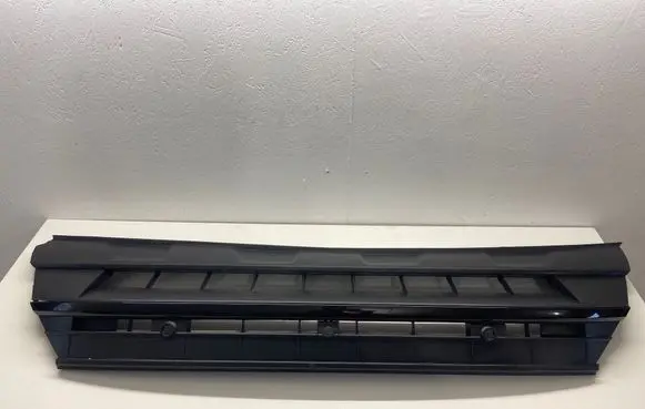 Volkswagen Touareg III Front bumper lip 760807061A