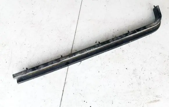 Chrysler Voyager Sliding door trim 
