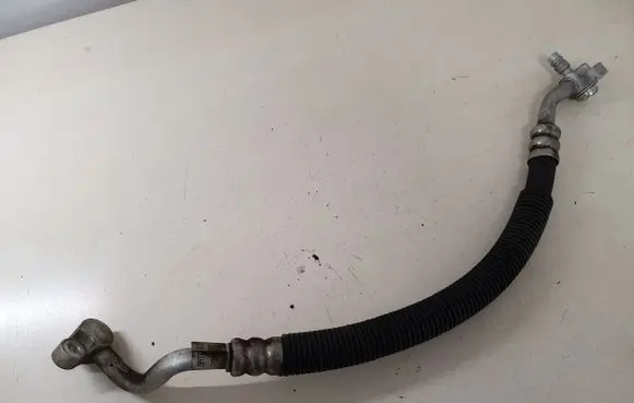 Jeep Grand Cherokee Air conditioning (A/C) pipe/hose 68161176AA