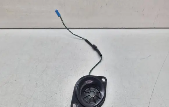BMW 5 F10 F11 Front door speaker 9175696 65139175696