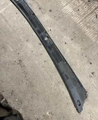 Opel Frontera B Wiper trim 8971244200