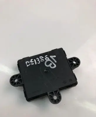 Volvo V40 Door control unit/module 31343873