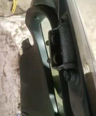 Toyota Auris 150 Tailgate/trunk/boot hinge