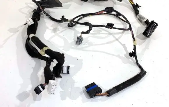 Renault Master III Front door wiring loom 241256534R