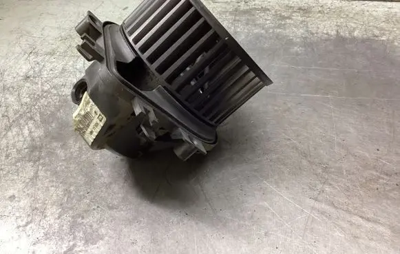 Mini One - Cooper R50 - 53 Heater fan/blower 529843 0301779 W9644230