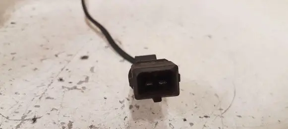 Volkswagen Golf IV Fuel injector 028130201 0432193745