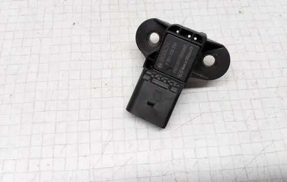 Volkswagen Polo Air pressure sensor 0261230234