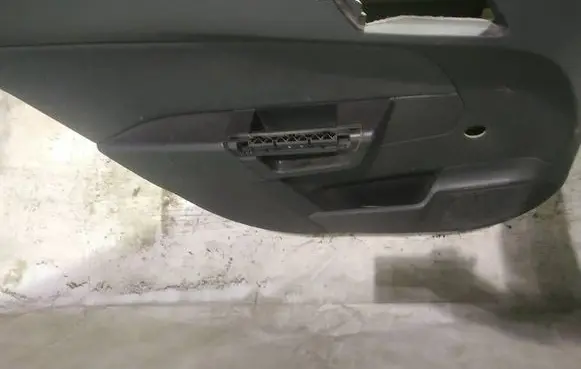 Opel Astra H Rear door card panel trim