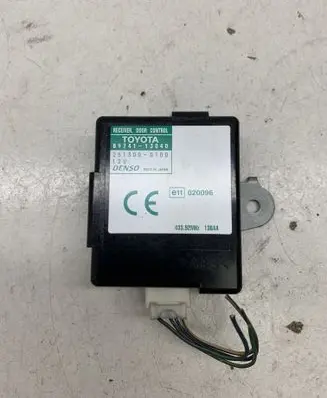 Toyota Corolla Verso E121 Door control unit/module 8974113040 2513000100