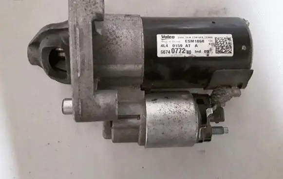Peugeot 2008 I Starter motor 9674077280