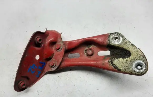 Skoda Octavia Mk2 (1Z) Fender mounting bracket 1Z0821141