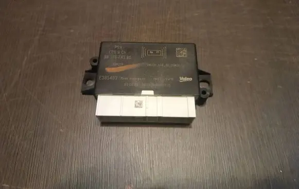 Peugeot 2008 II Parking PDC control unit/module 9837674380