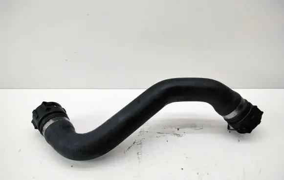 BMW X3 E83 Engine coolant pipe/hose