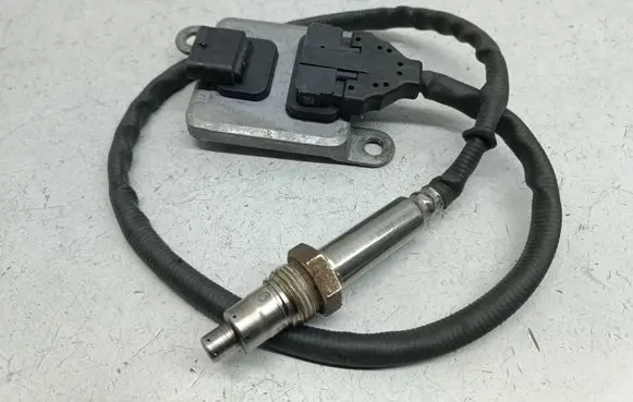 Mercedes-Benz GLC X253 C253 Lambda probe sensor A0009058511 SNS609A 0009058511