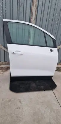 Opel Mokka Front door
